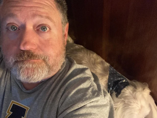 When the dog says, “Okay, you can keep writing, but you’re going to do it in bed!” #dogsofinstagram